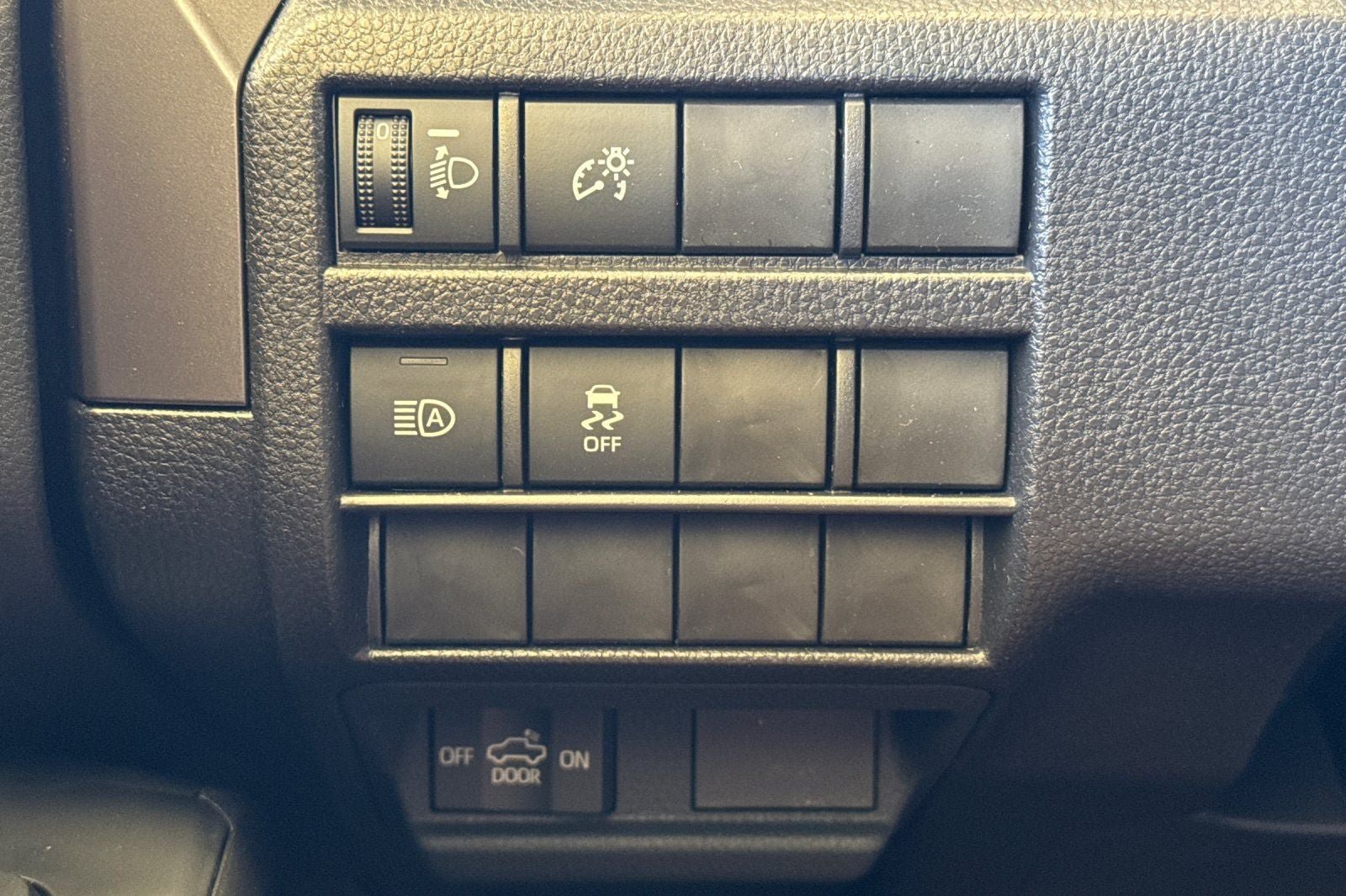 New 2026 Toyota Tacoma TRD Off-Road AWD/4WD image 30