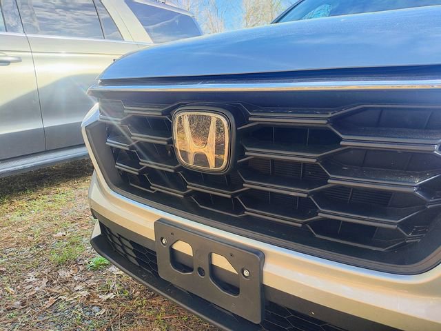 Used 2025 Honda CR-V LX image 4