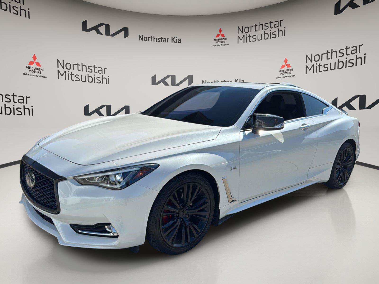 Used 2019 INFINITI Q60 3.0t Luxe w/ Essential Package