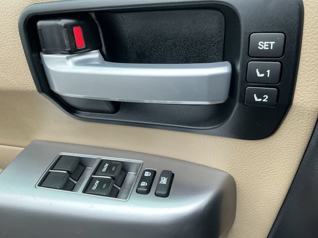 Used 2018 Toyota Sequoia Limited w/ Safety & Convenience Package AWD/4WD image 12