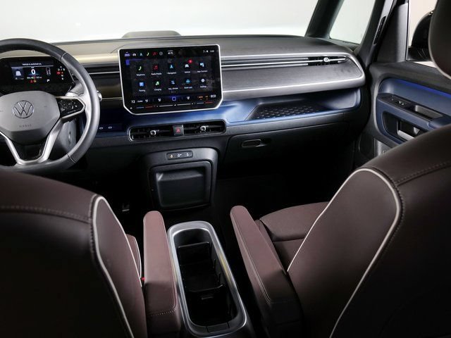 Used 2025 Volkswagen ID. Buzz Pro S Plus AWD/4WD image 17