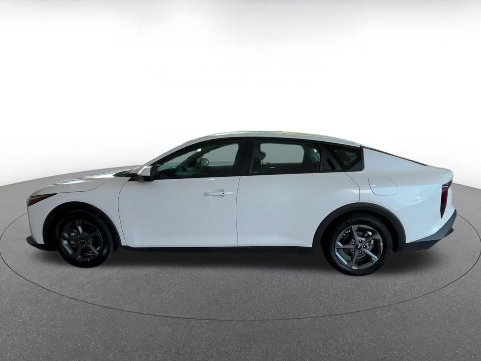 Used 2025 Kia K4 FWD image 7
