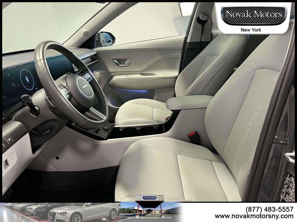 Used 2025 Hyundai Kona Limited image 17