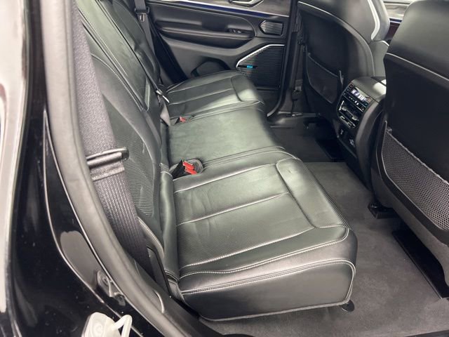 Used 2022 Jeep Grand Cherokee Overland w/ Adv Protech Group III image 23