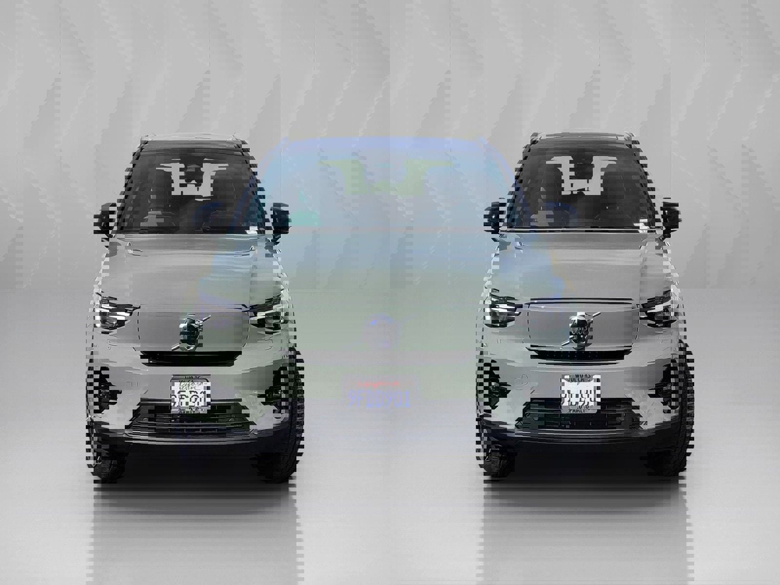 Certified 2023 Volvo XC40 Recharge Ultimate image 2