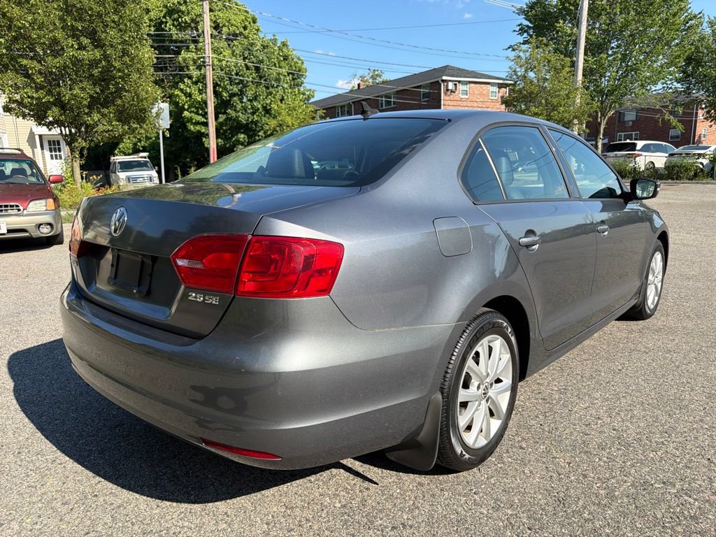 Used 2012 Volkswagen Jetta SE FWD image 6