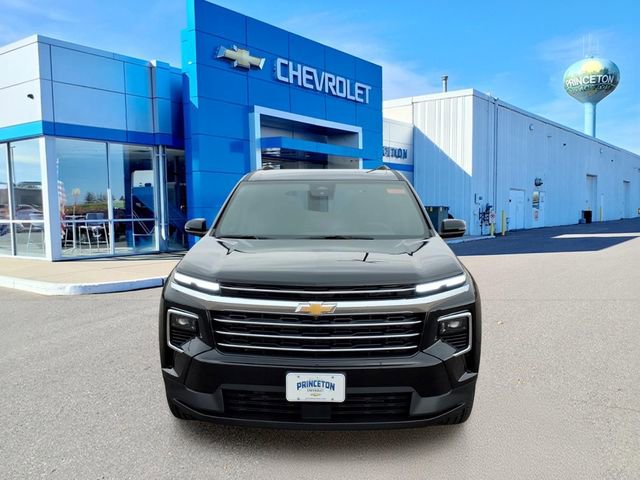 New 2026 Chevrolet Traverse LT w/ Driver Confidence Package AWD/4WD image 9