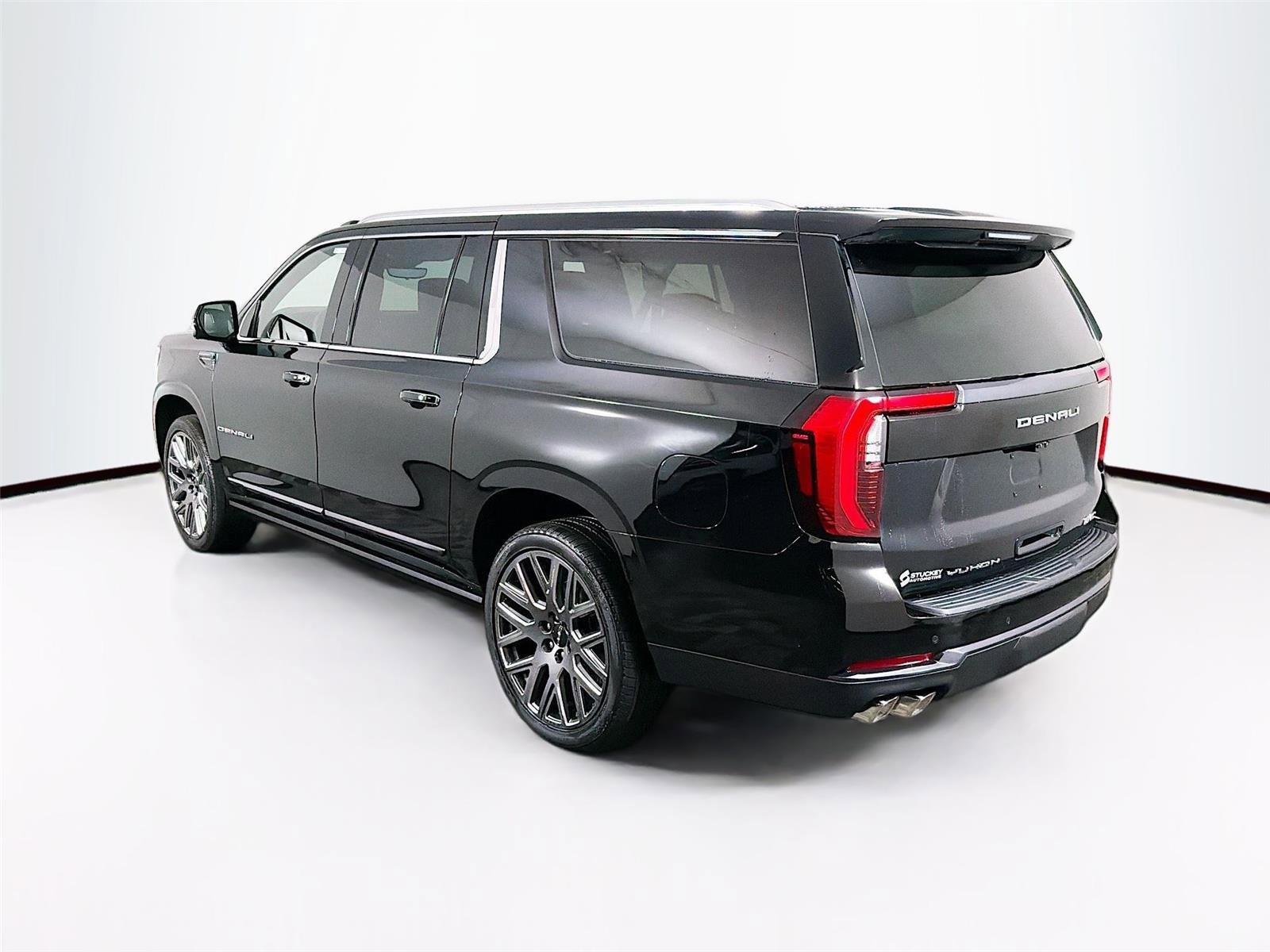 New 2026 GMC Yukon XL Denali Ultimate image 5