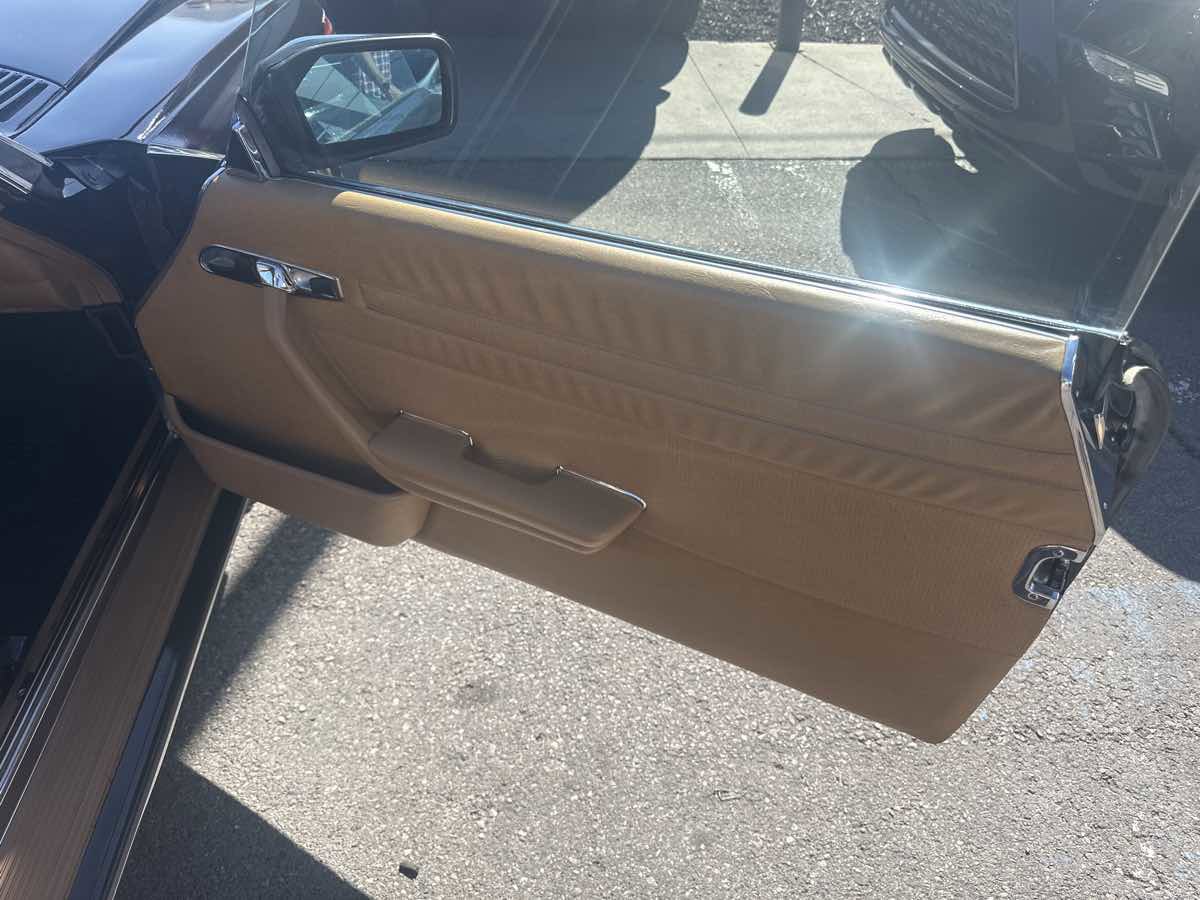 Used 1987 Mercedes-Benz 560 SL image 14