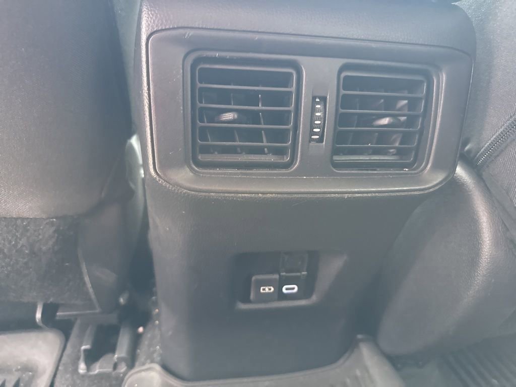 Used 2023 Toyota RAV4 XLE FWD image 22