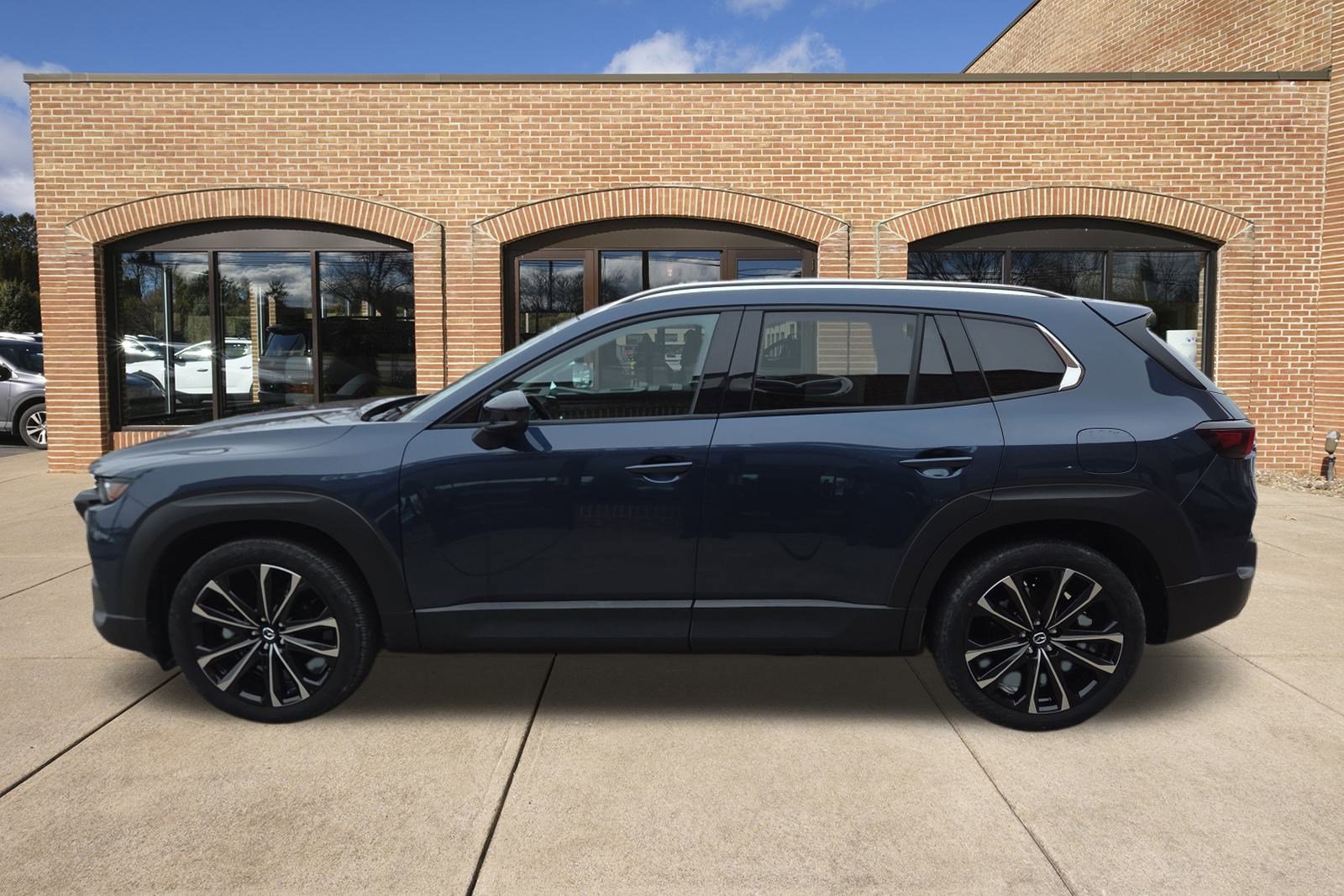 Certified 2025 MAZDA CX-50 AWD 2.5 S w/ Premium Plus Pkg image 7