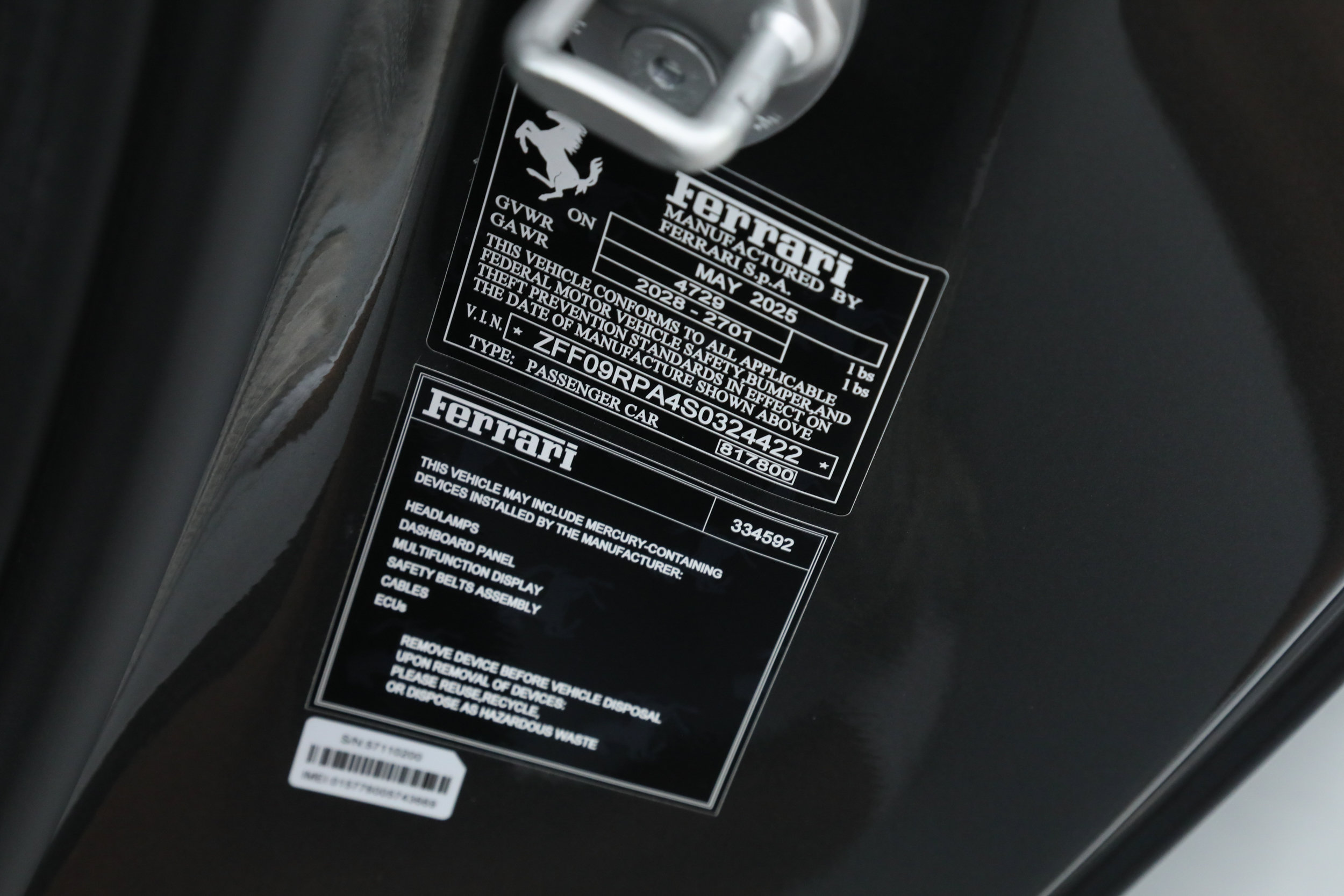Certified 2025 Ferrari Roma Spider RWD image 44