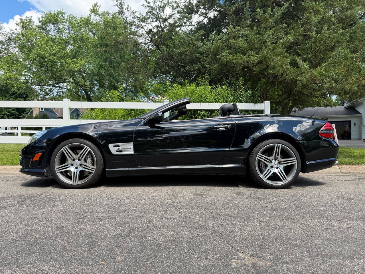 Used 2011 Mercedes-Benz SL 63 AMG image 6