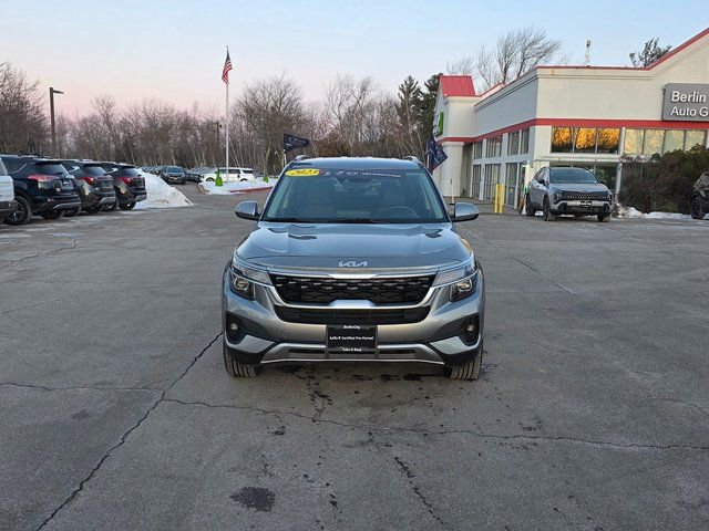 Certified 2023 Kia Seltos S image 3