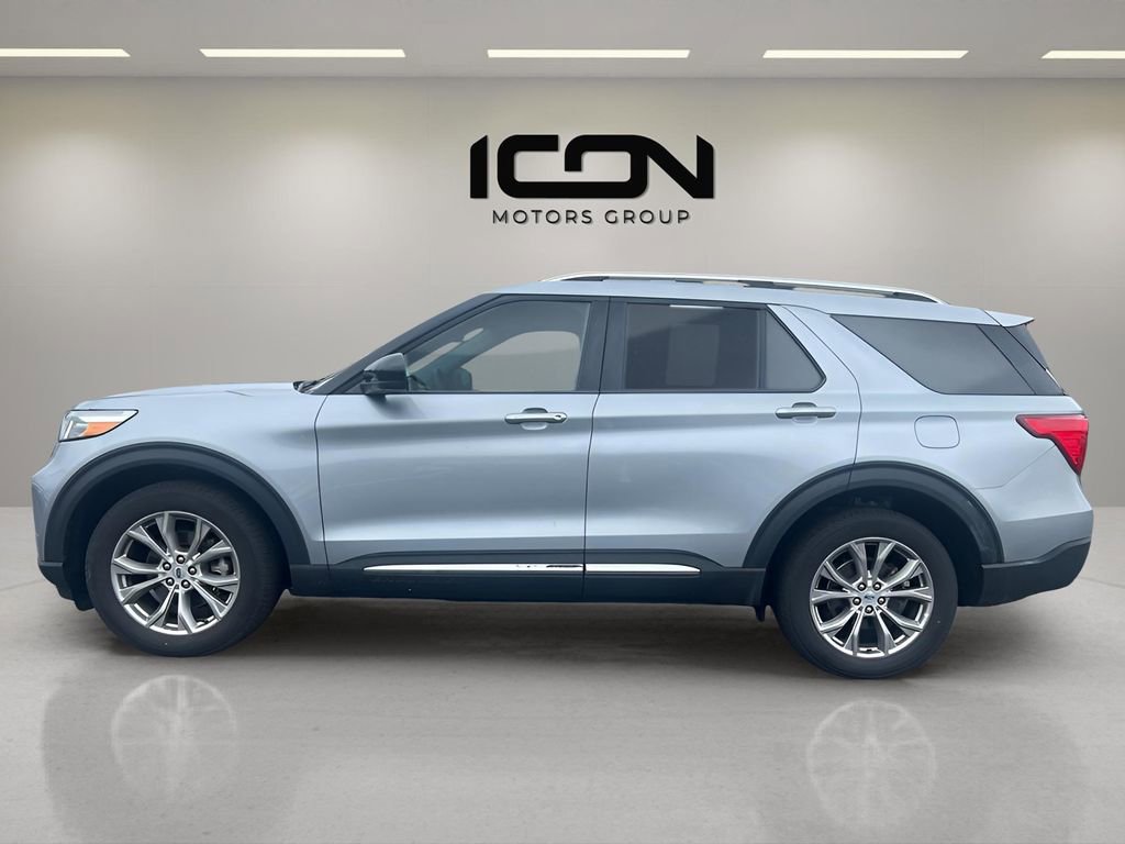 Used 2023 Ford Explorer Limited AWD/4WD image 2