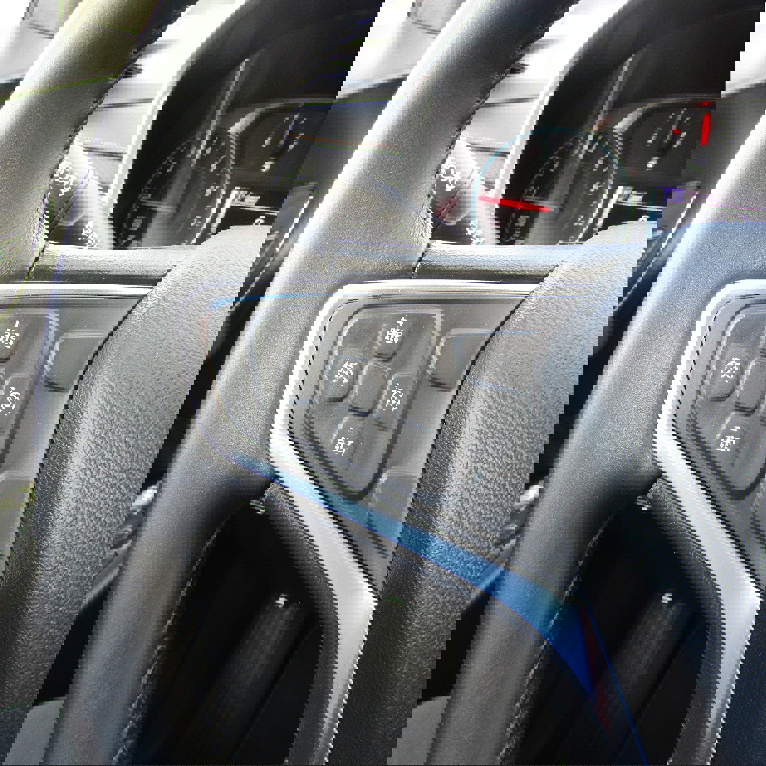 Used 2018 Chevrolet Equinox Premier image 24