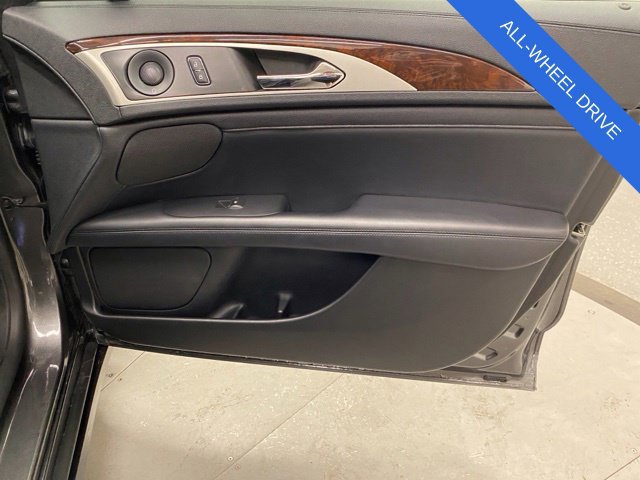 Used 2019 Lincoln MKZ Reserve w/ Reserve Plus Package AWD/4WD image 25