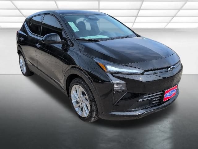 New 2027 Chevrolet Bolt LT w/ Comfort Package FWD image 1