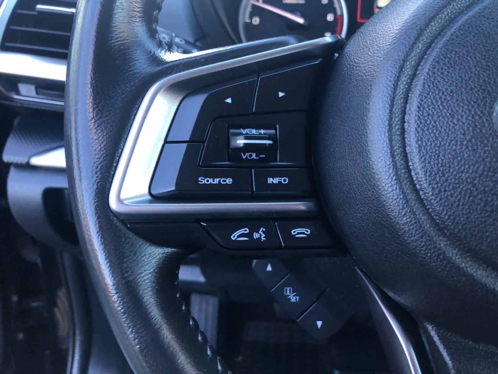 Used 2020 Subaru Forester Premium AWD/4WD image 9
