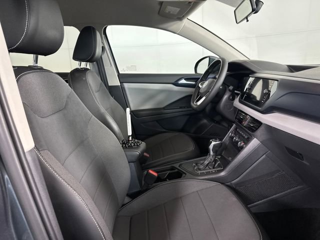 Used 2022 Volkswagen Taos SE image 26