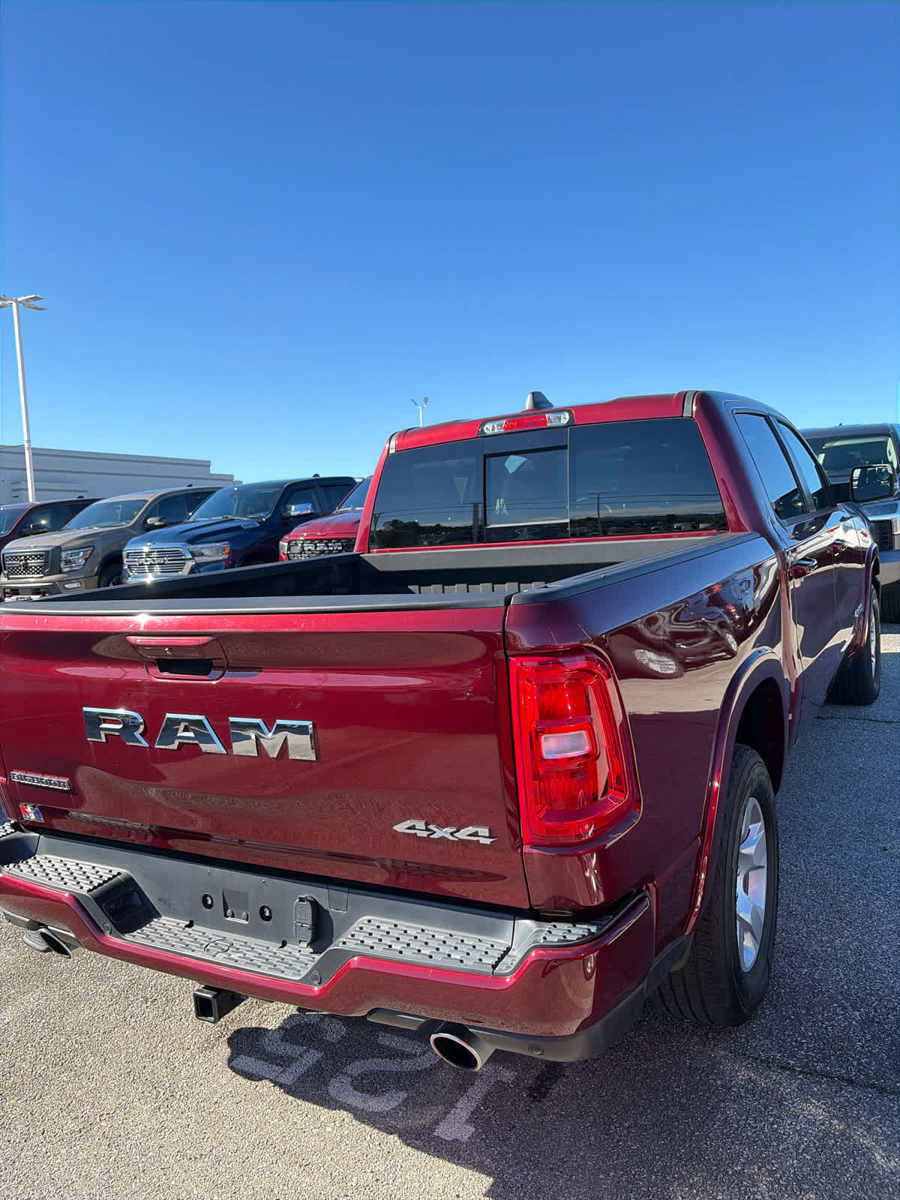 Used 2025 RAM 1500 Big Horn AWD/4WD image 16