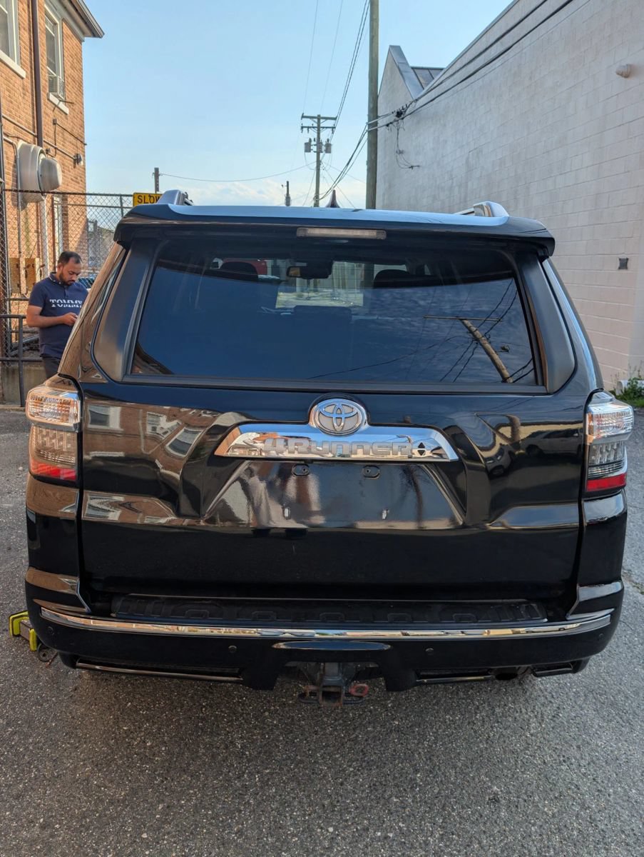 Used 2022 Toyota 4Runner Limited AWD/4WD image 8