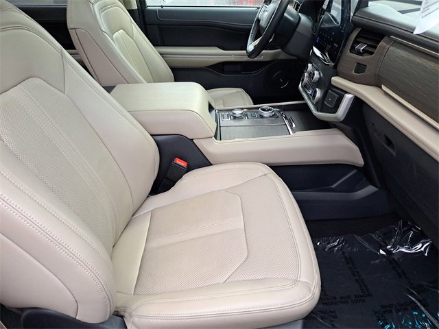 Used 2024 Ford Expedition Max Limited image 25
