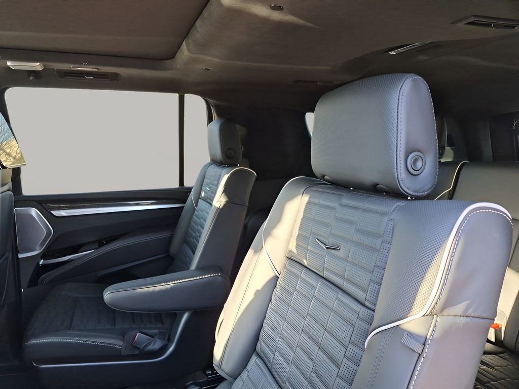 New 2026 Cadillac Escalade ESV V image 19