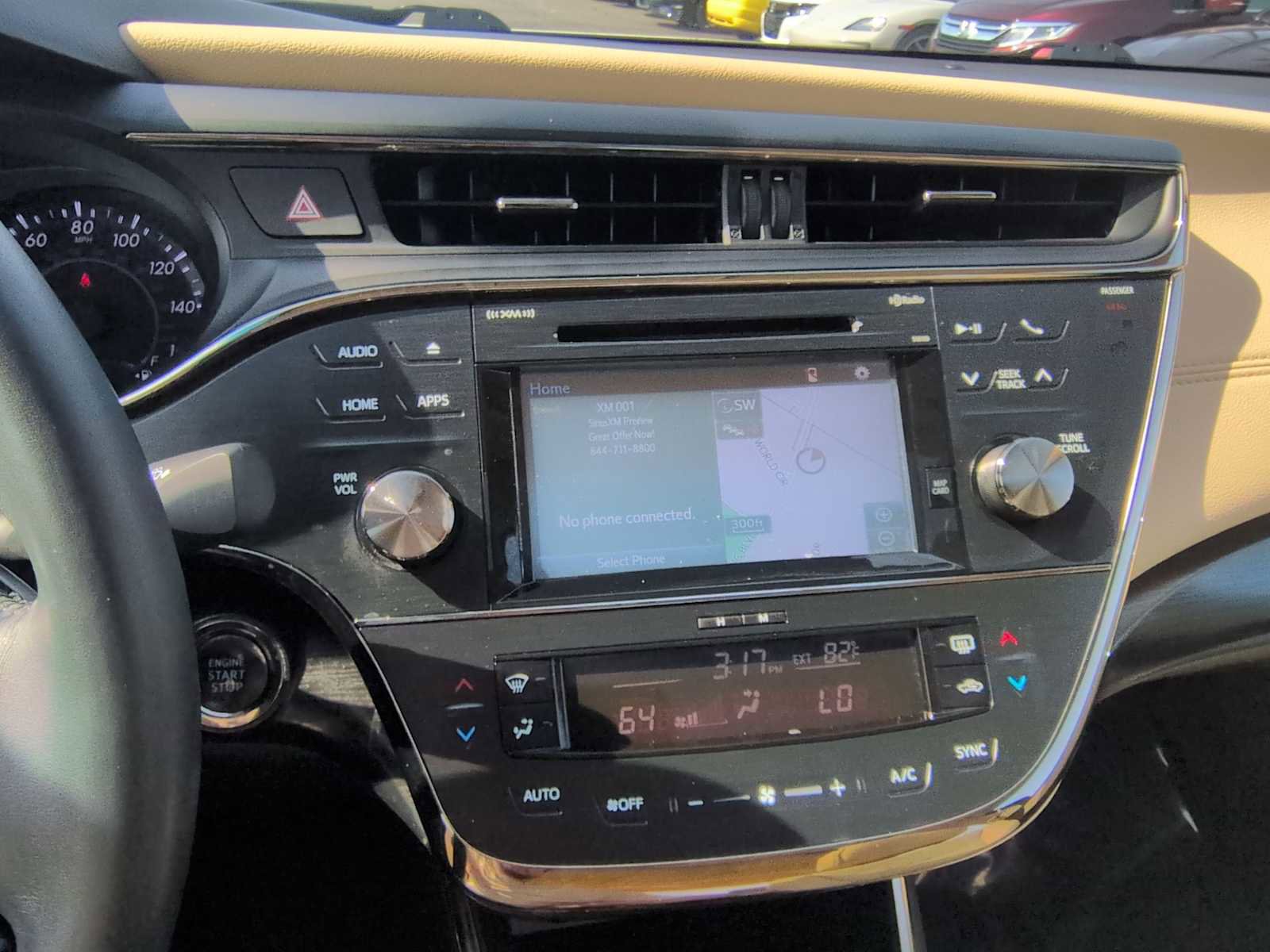 Used 2016 Toyota Avalon Touring image 30