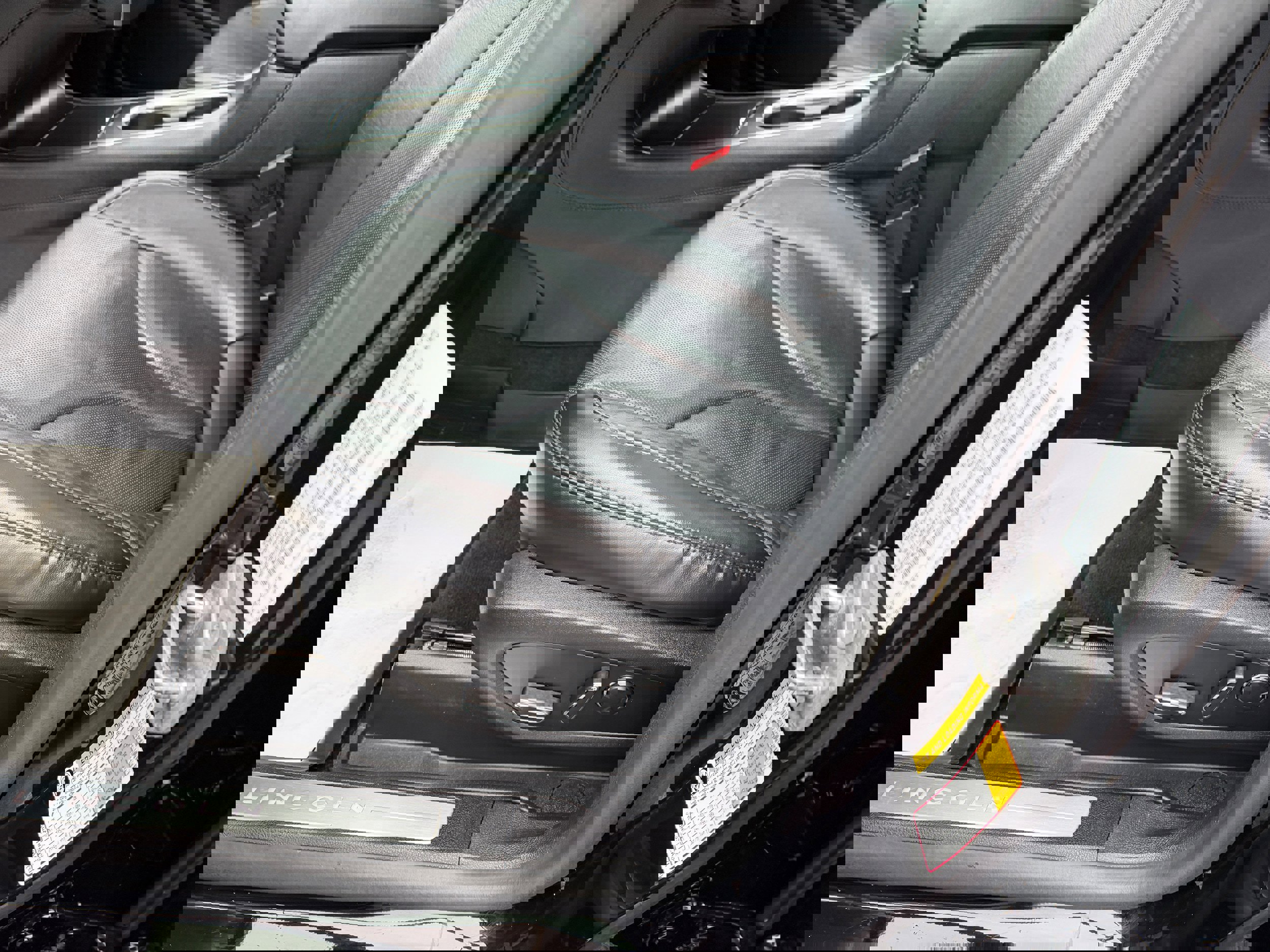 Used 2019 Lincoln MKC Reserve image 19