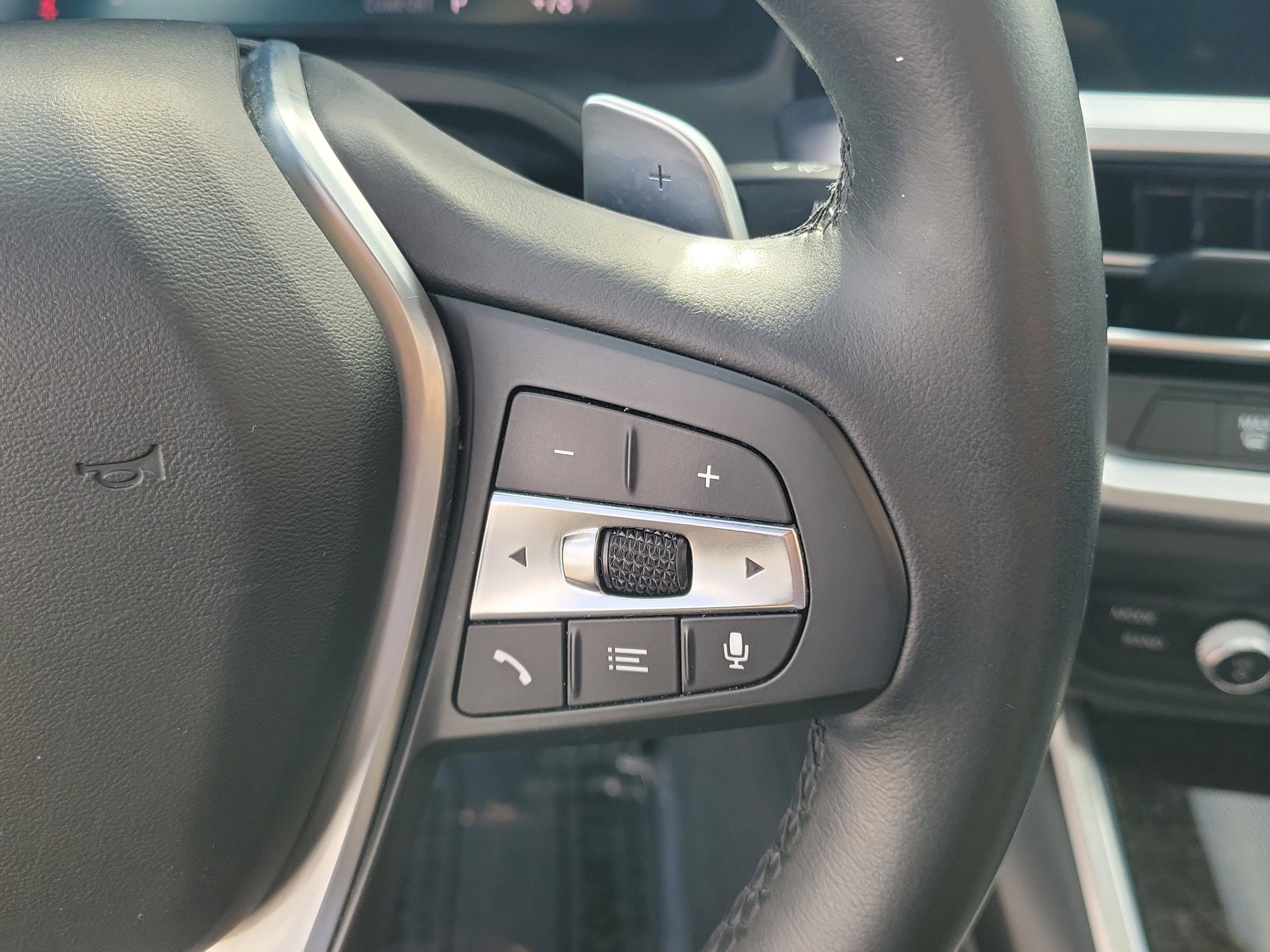 Used 2020 BMW 330i Sedan w/ Convenience Package image 20