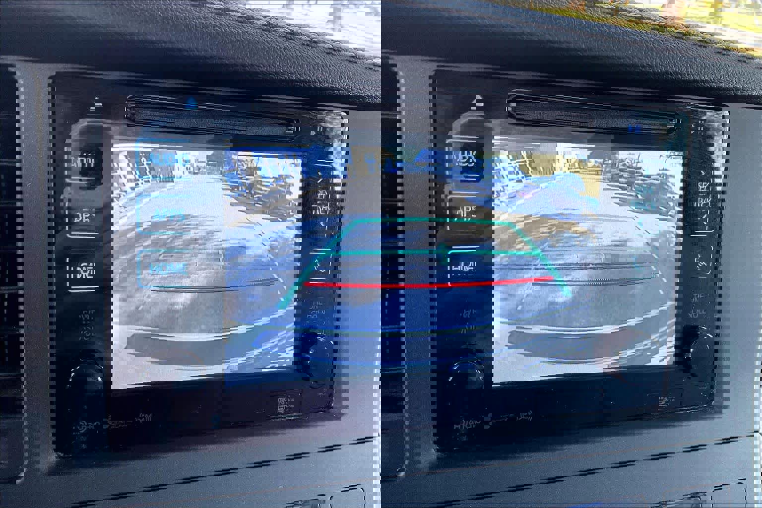 Used 2017 Toyota Sienna XLE image 25