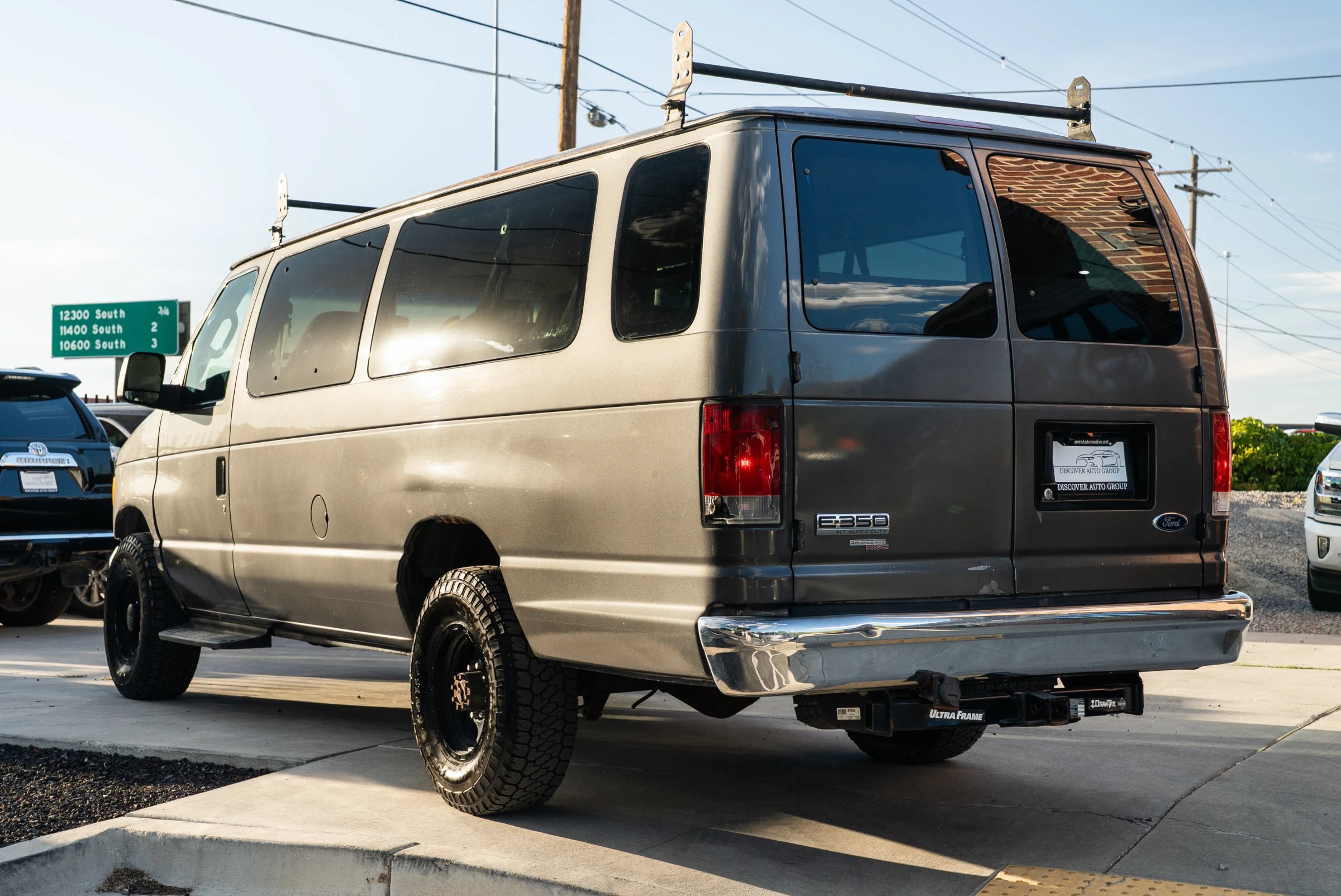 Used 2006 Ford E-350 and Econoline 350 XL RWD image 5
