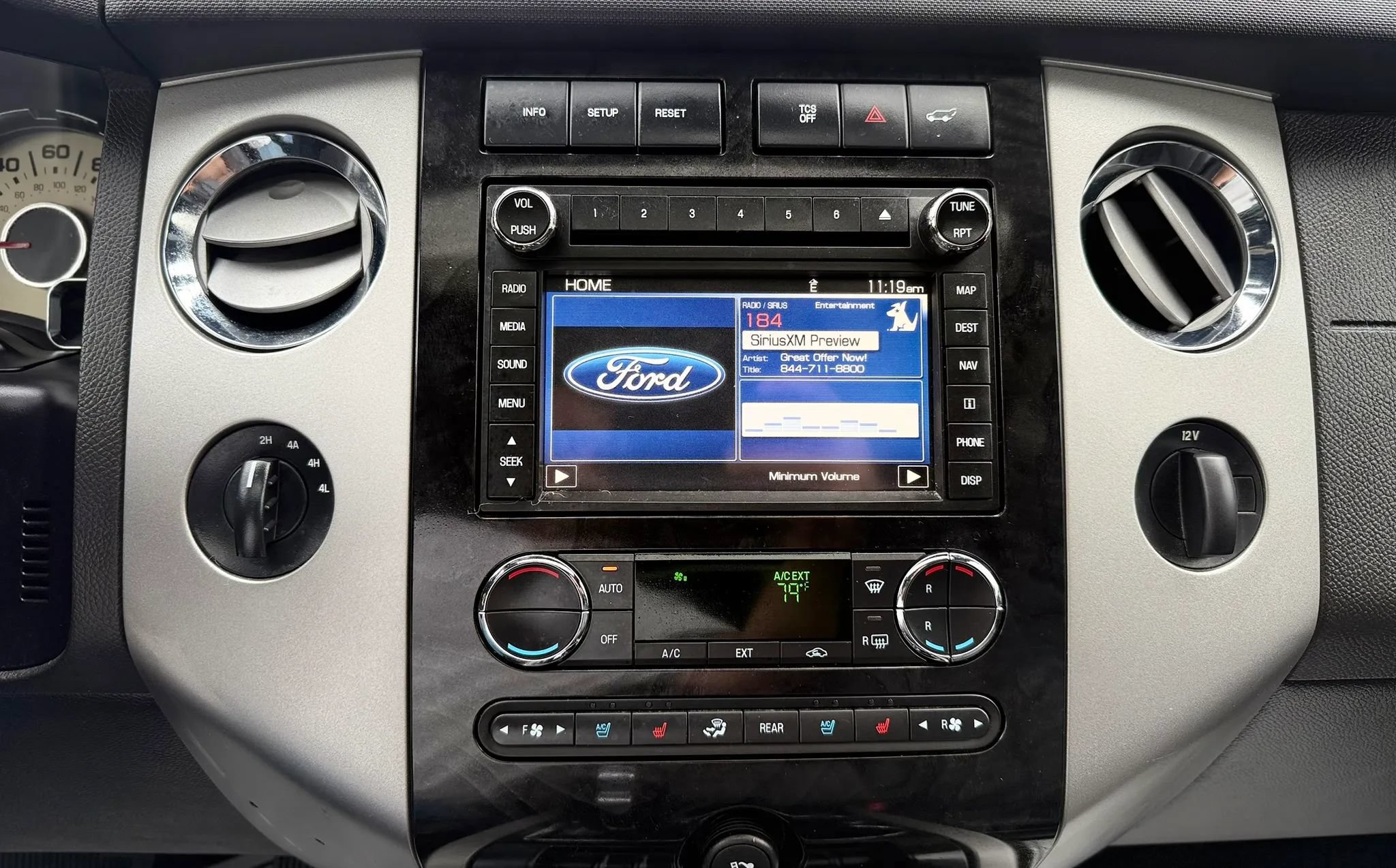 Used 2012 Ford Expedition Limited AWD/4WD image 17
