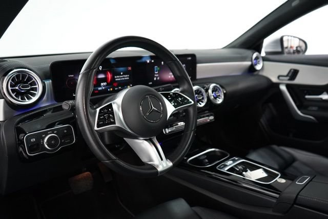 Used 2025 Mercedes-Benz CLA 250 image 15