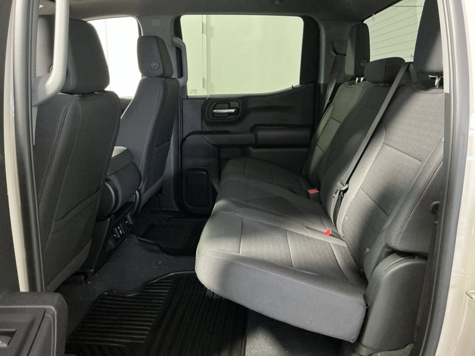 New 2026 Chevrolet Silverado 1500 Custom Trail Boss w/ LPO, Dark Essentials Package AWD/4WD image 30