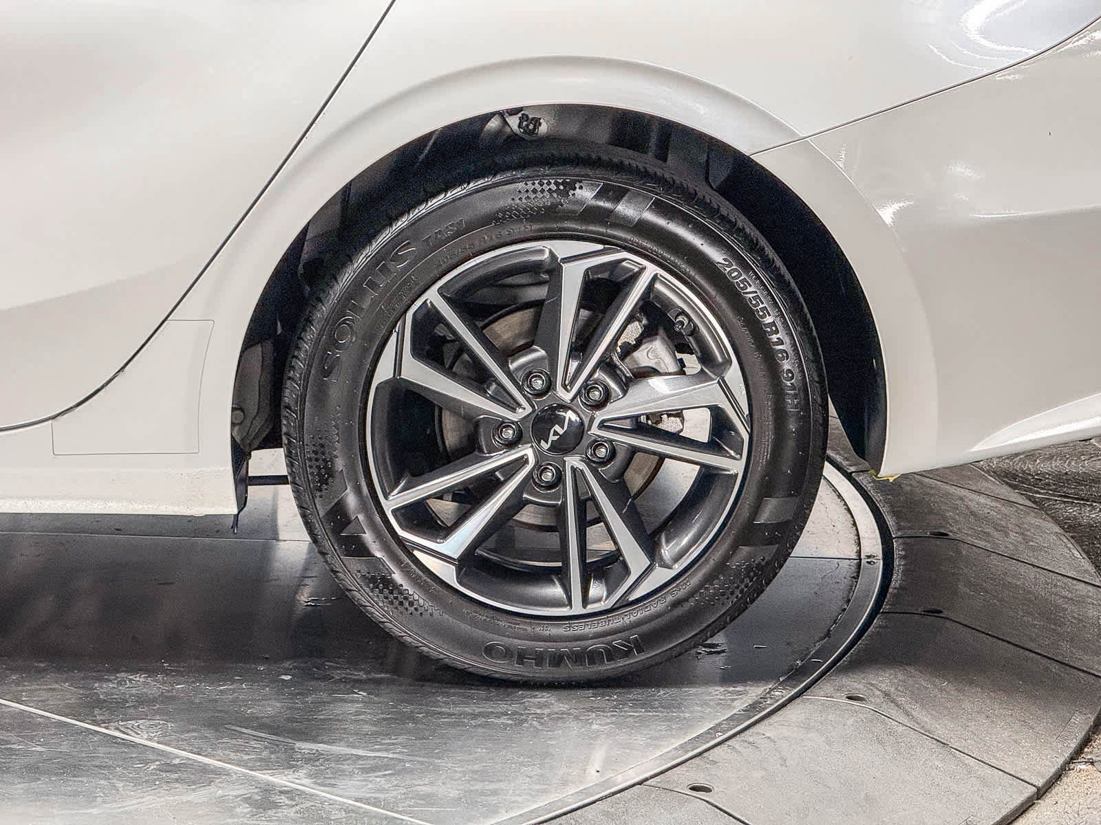 Used 2024 Kia Forte LXS FWD image 10