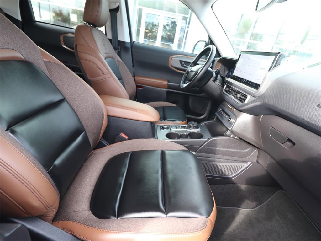 Used 2025 Ford Bronco Sport Outer Banks image 12