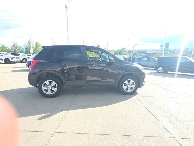 Used 2020 Chevrolet Trax LS w/ Tint and Cruise Package image 4