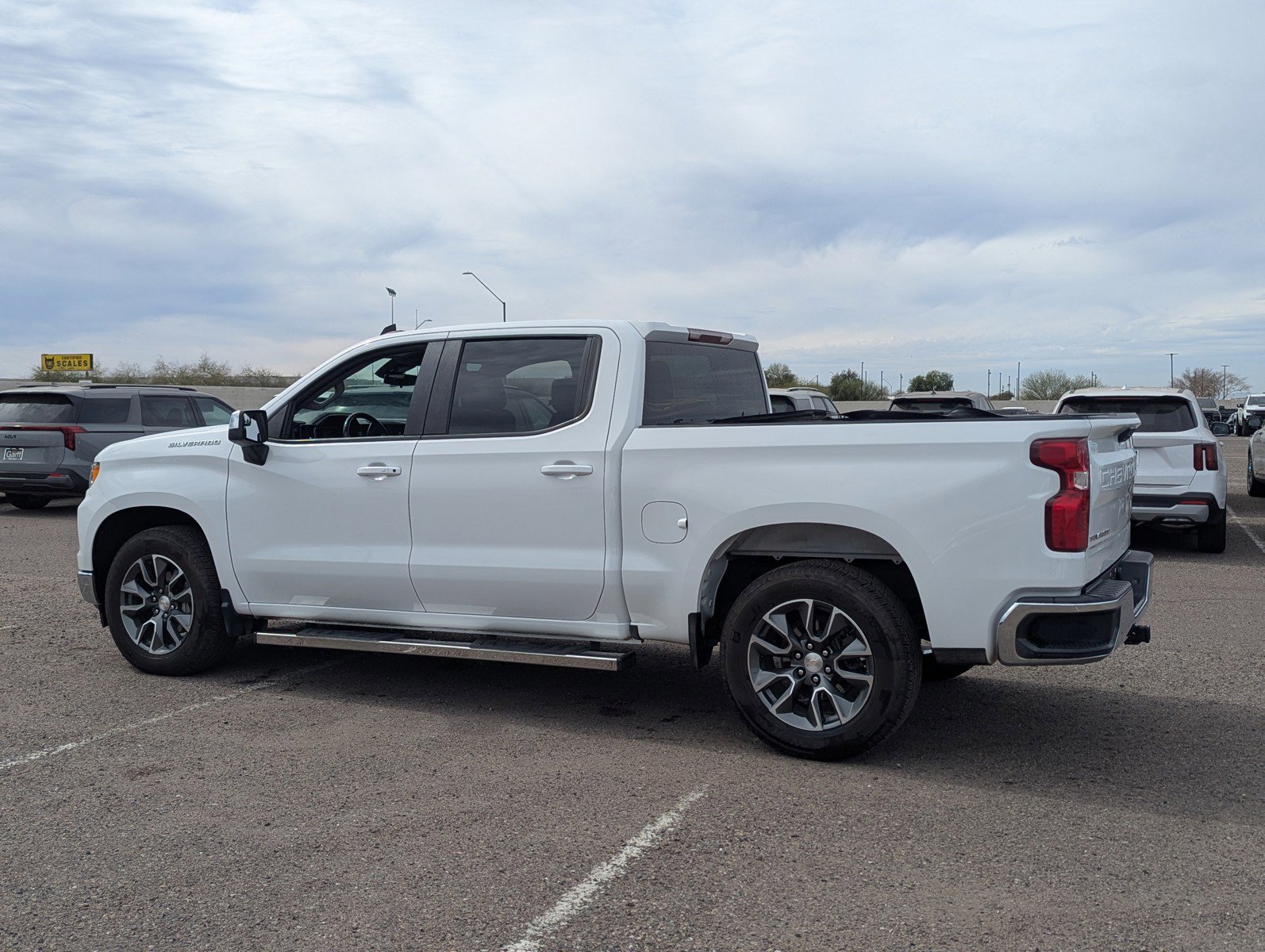 Certified 2022 Chevrolet Silverado 1500 LT image 3