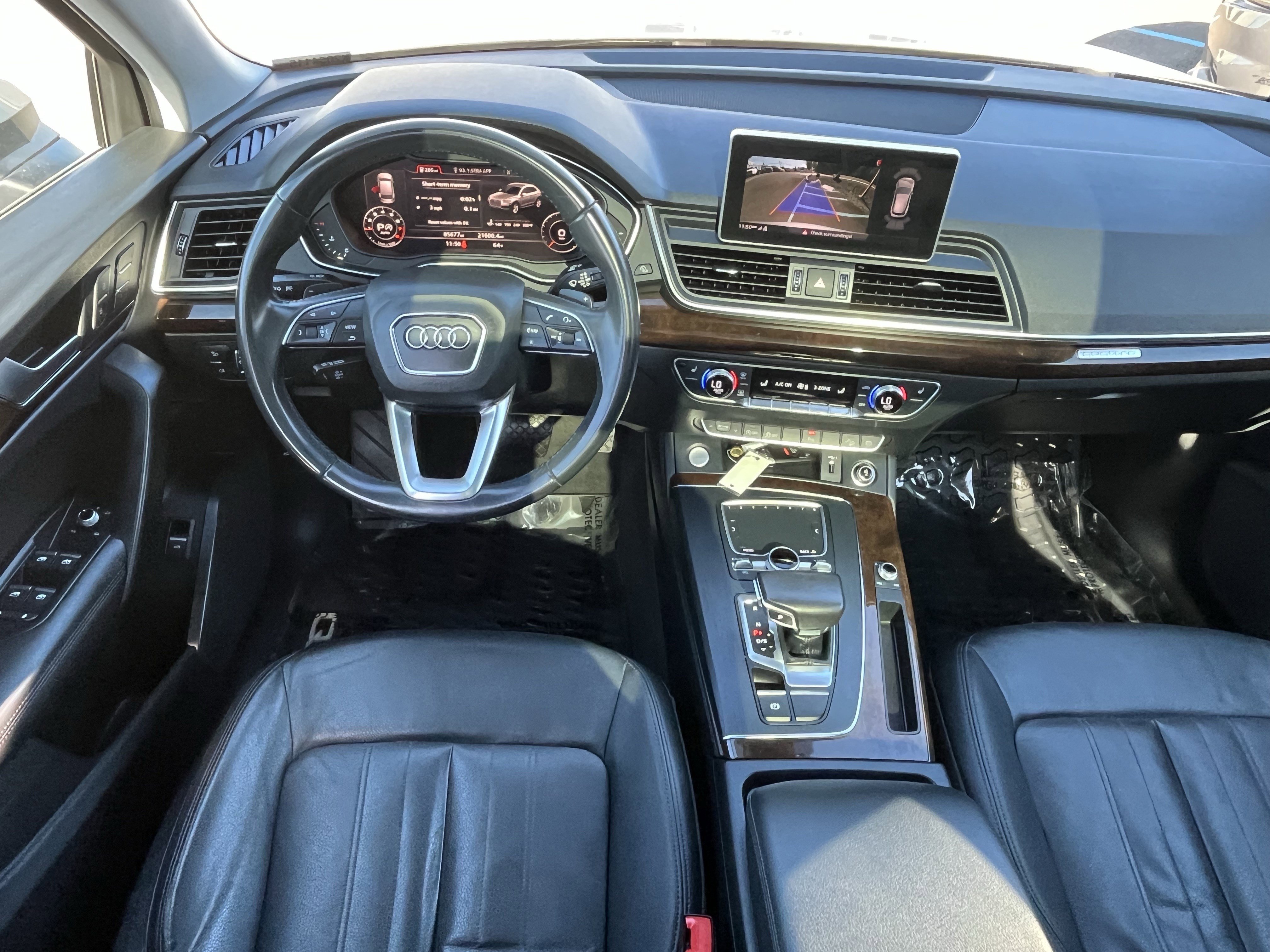 Used 2019 Audi Q5 Premium Plus image 11