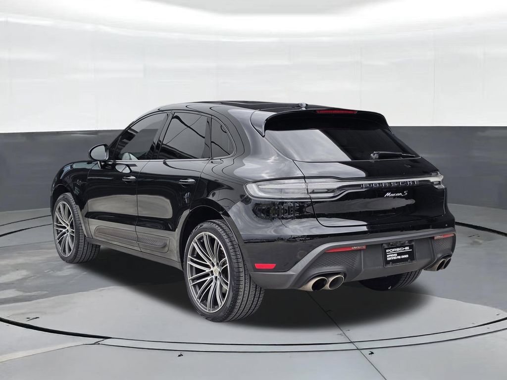 Certified 2023 Porsche Macan S AWD/4WD image 3
