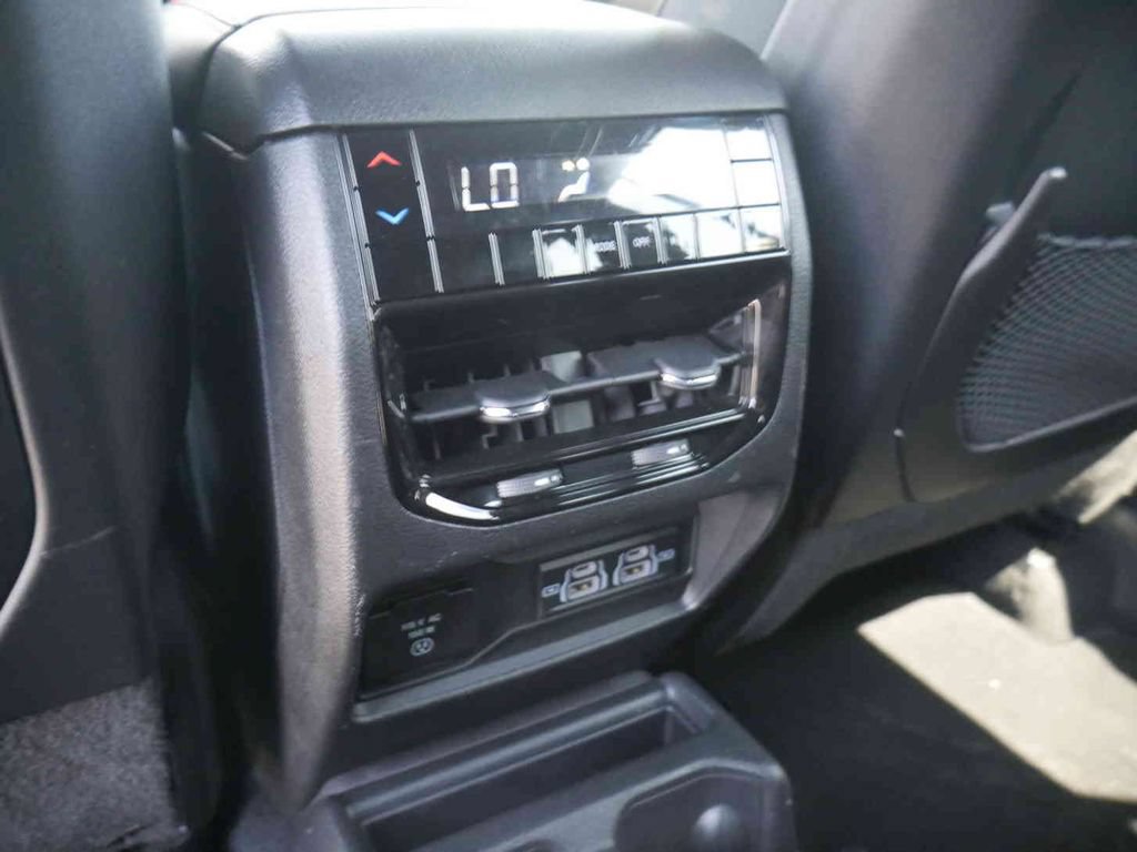 Certified 2023 Jeep Grand Cherokee L Laredo AWD/4WD image 14