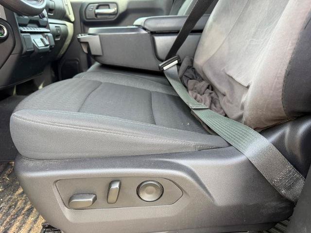 Used 2024 Chevrolet Silverado 1500 Custom AWD/4WD image 17