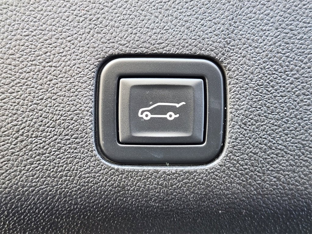 Used 2023 Chevrolet Suburban High Country w/ Premium Package 2 image 37