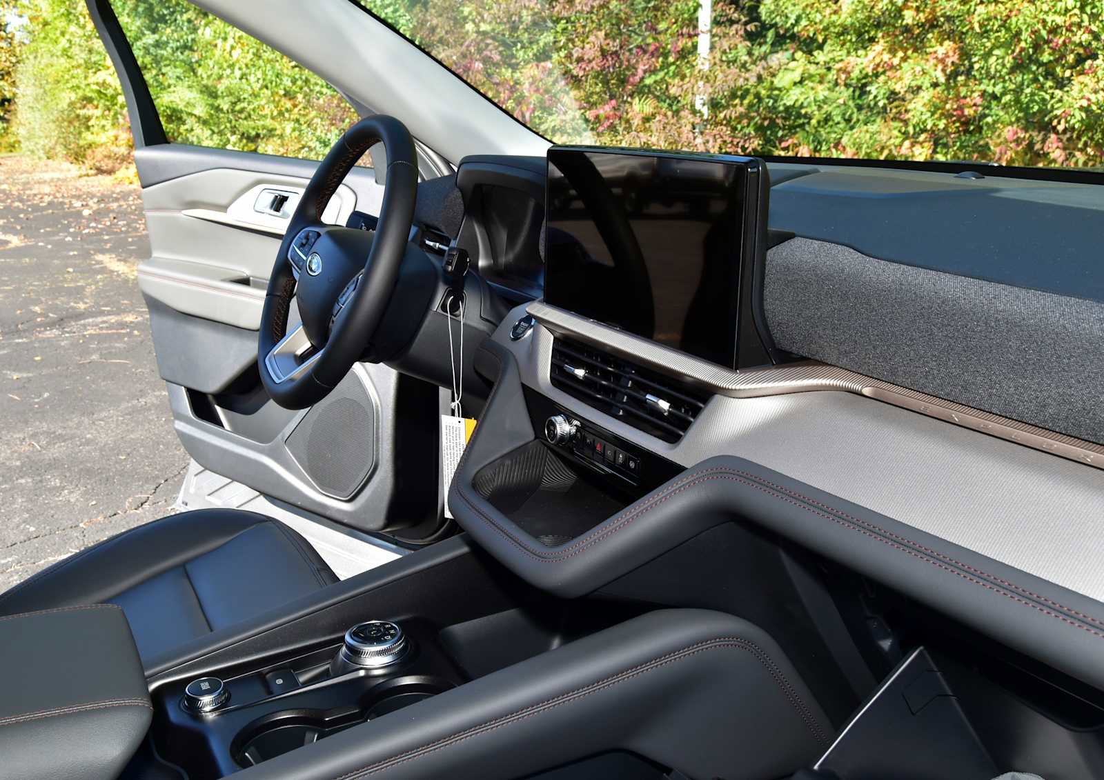 New 2026 Ford Explorer Active w/ Active Comfort Package image 17