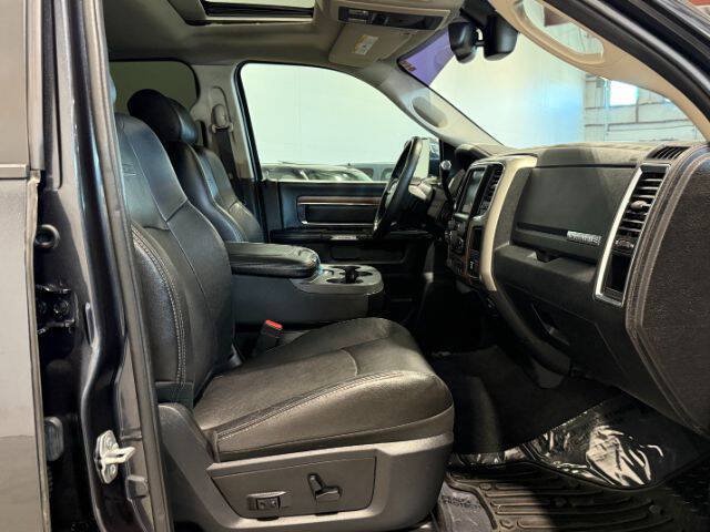 Used 2015 RAM 2500 Laramie w/ Convenience Group AWD/4WD image 12