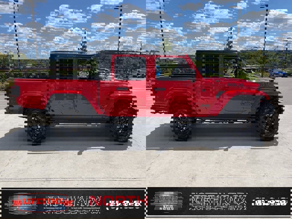 New 2025 Jeep Gladiator Sport image 21