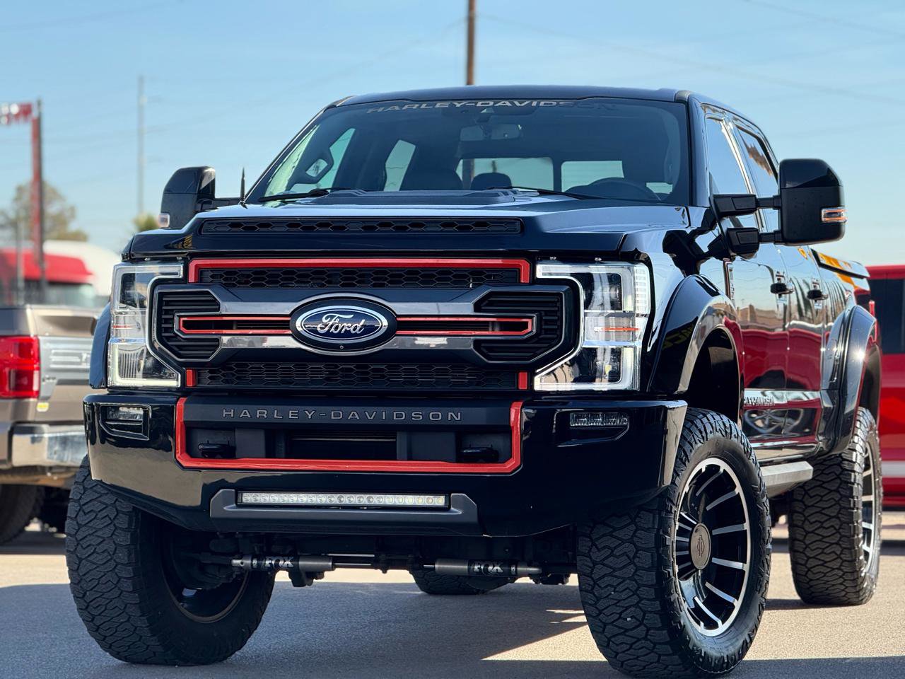 Used 2021 Ford F250 Lariat w/ Lariat Ultimate Package AWD/4WD image 3