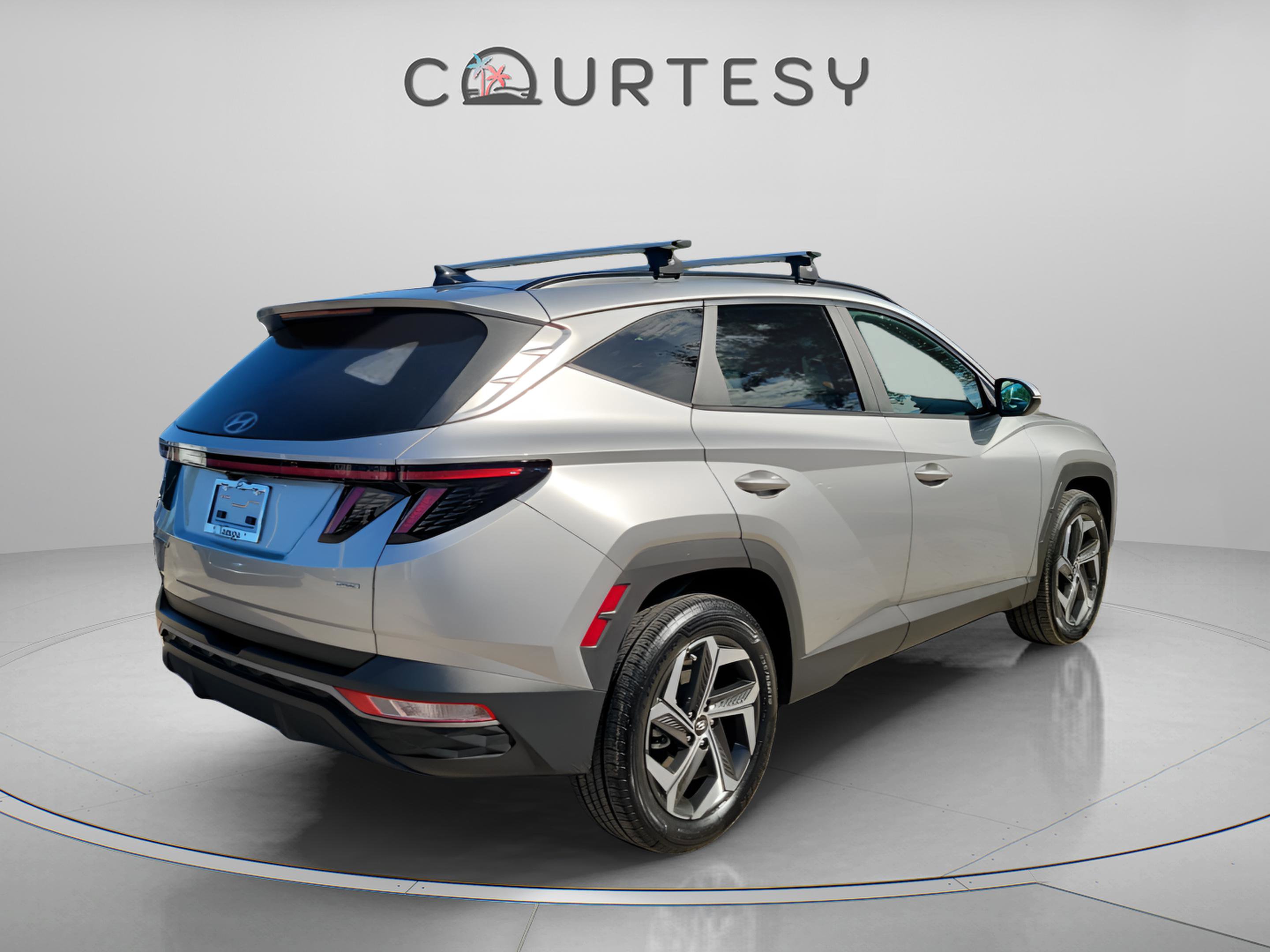 Used 2022 Hyundai Tucson SEL w/ Convenience + Premium Package image 3